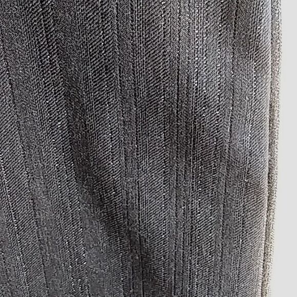 Bisou Bisou Skirt Gray Pencil with Dropped Peplum Flounce Details Qualit… - Picture 4 of 10